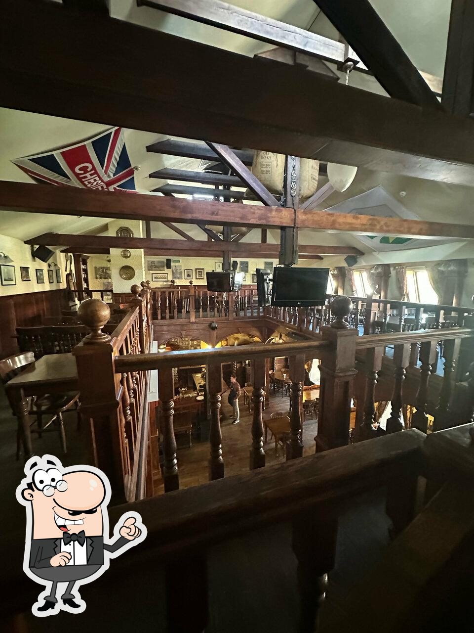 Интерьер "Chester Pub".