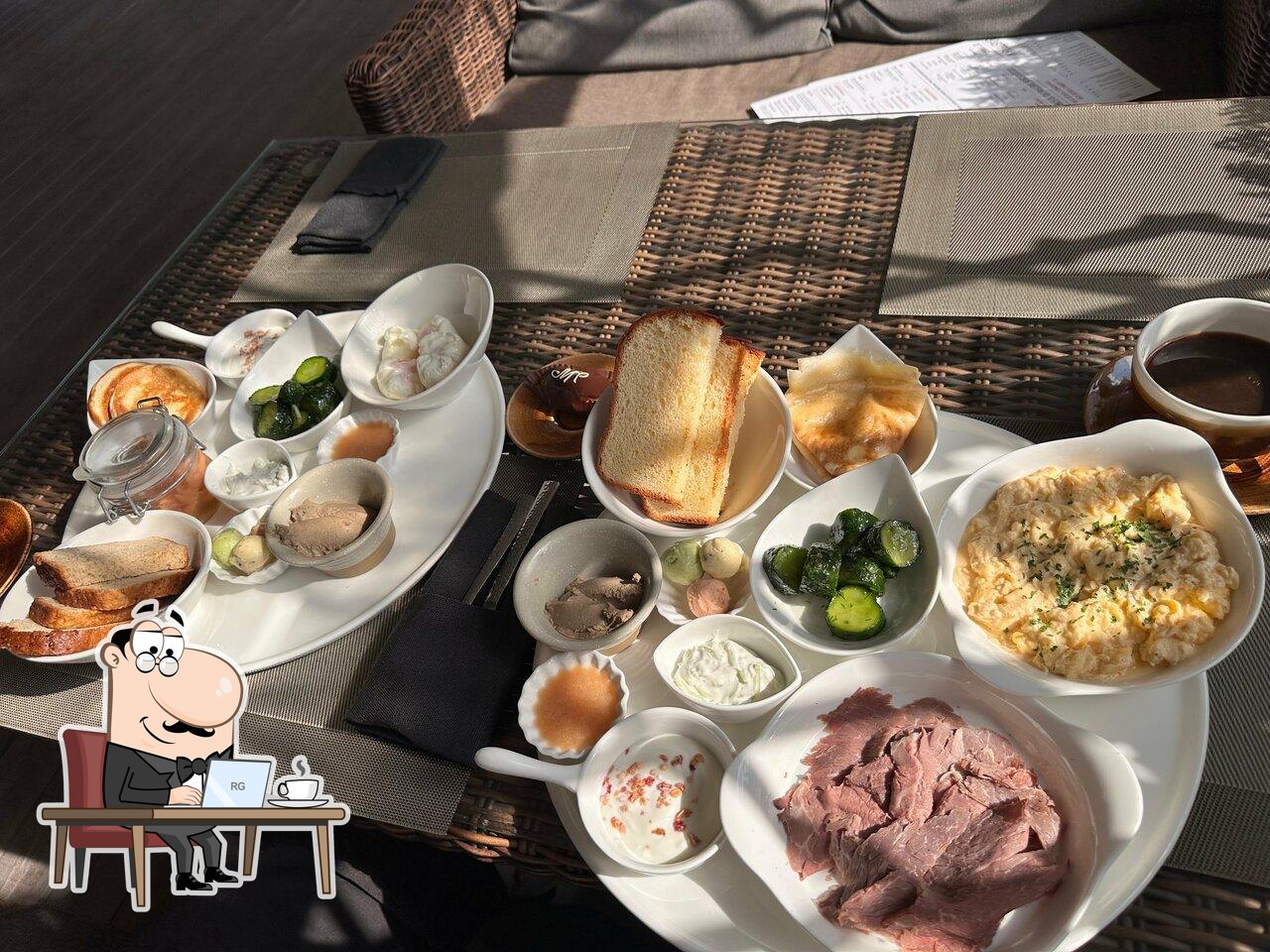 Посмотрите на внутренний интерьер "Мясо&Рыба".