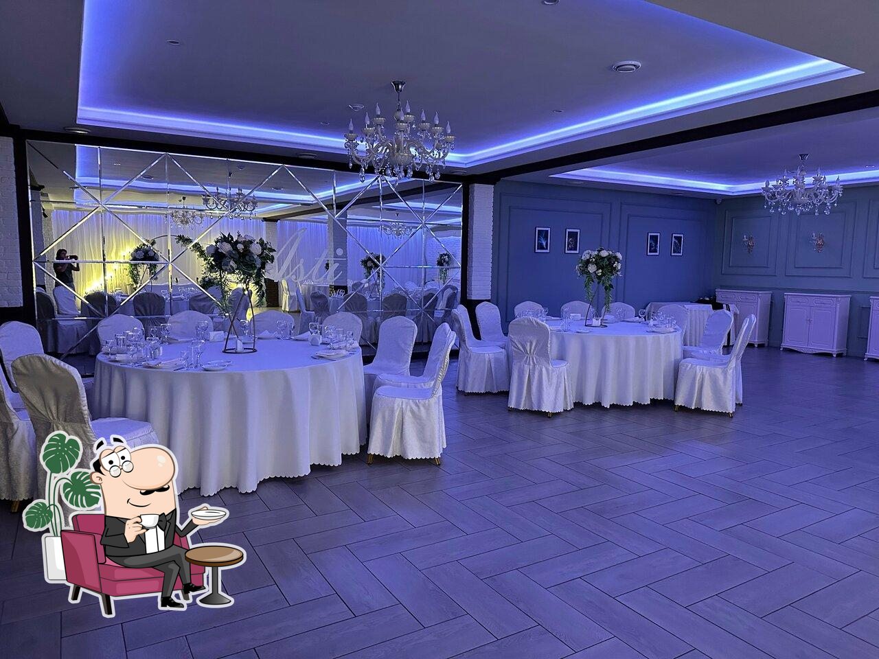 Интерьер "Asti Hall".