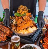 불탄왕뼈구이&감자탕 명동점 Korean Restaurant Bultan Wang Ribs & Gamjatang Myeongdong Branch 美食 火炭王烤骨肉&韩式土豆排骨汤 明洞店