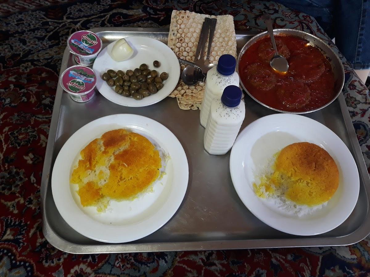 رستوران عمو هاشم