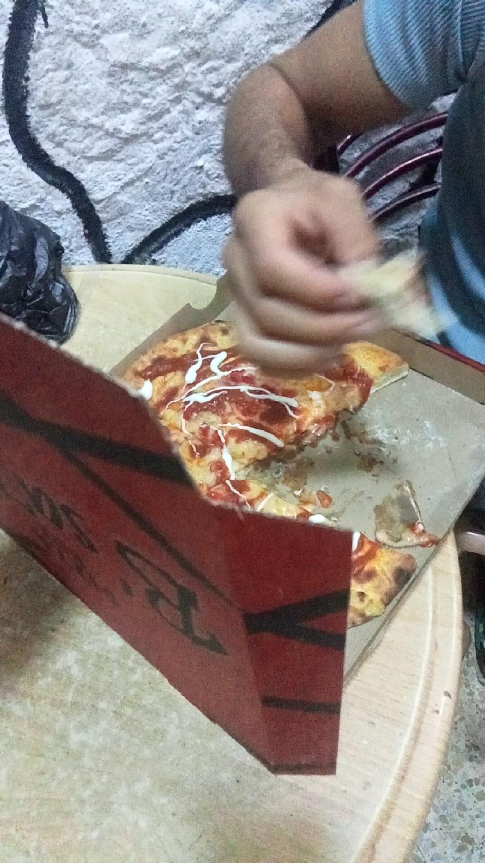بيتزا
