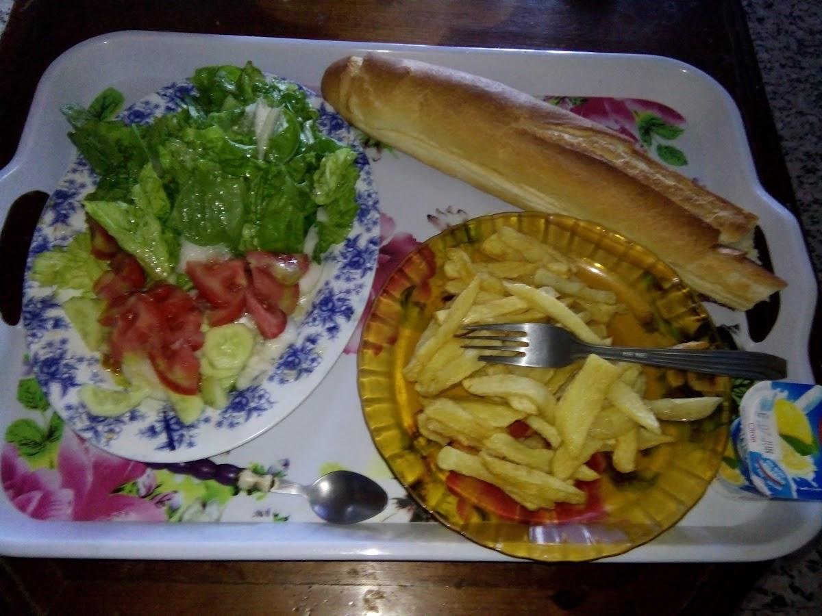 Restaurant light and eat