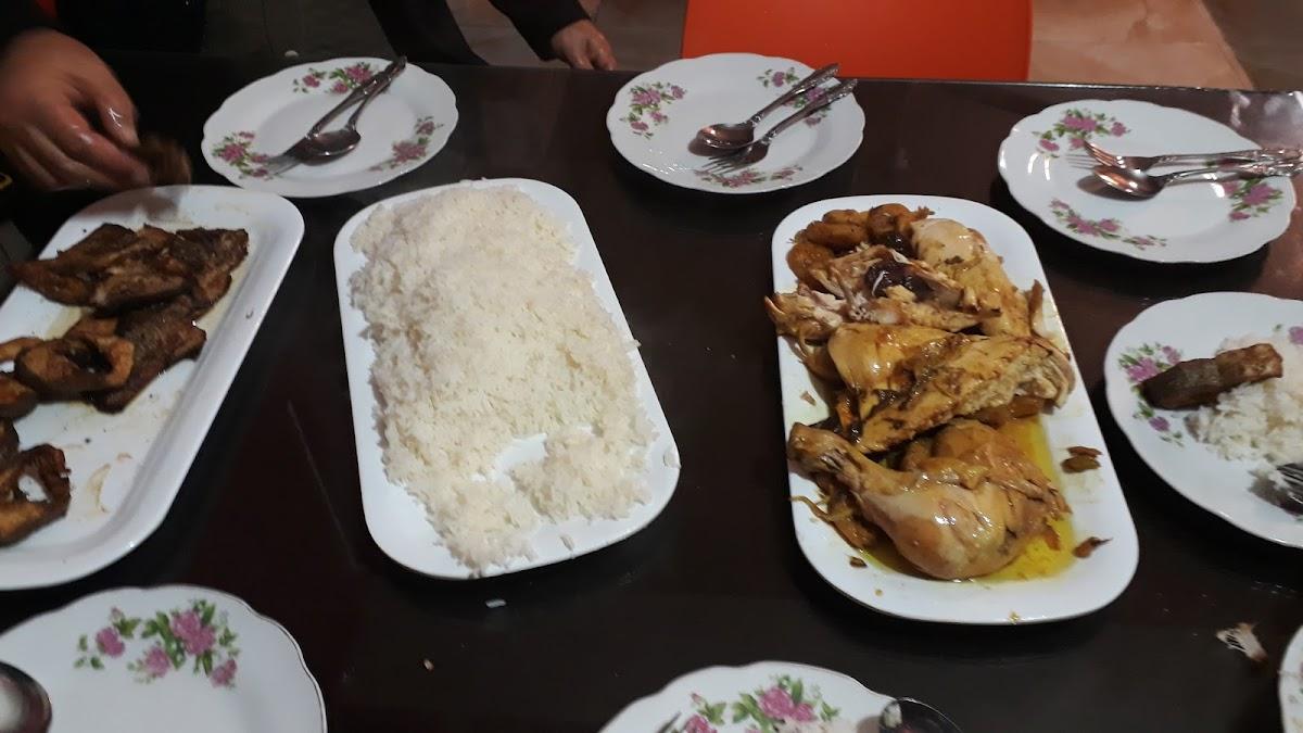 رستوران دایی ارش