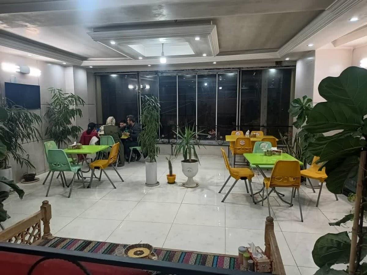 کبابی نصرتی
