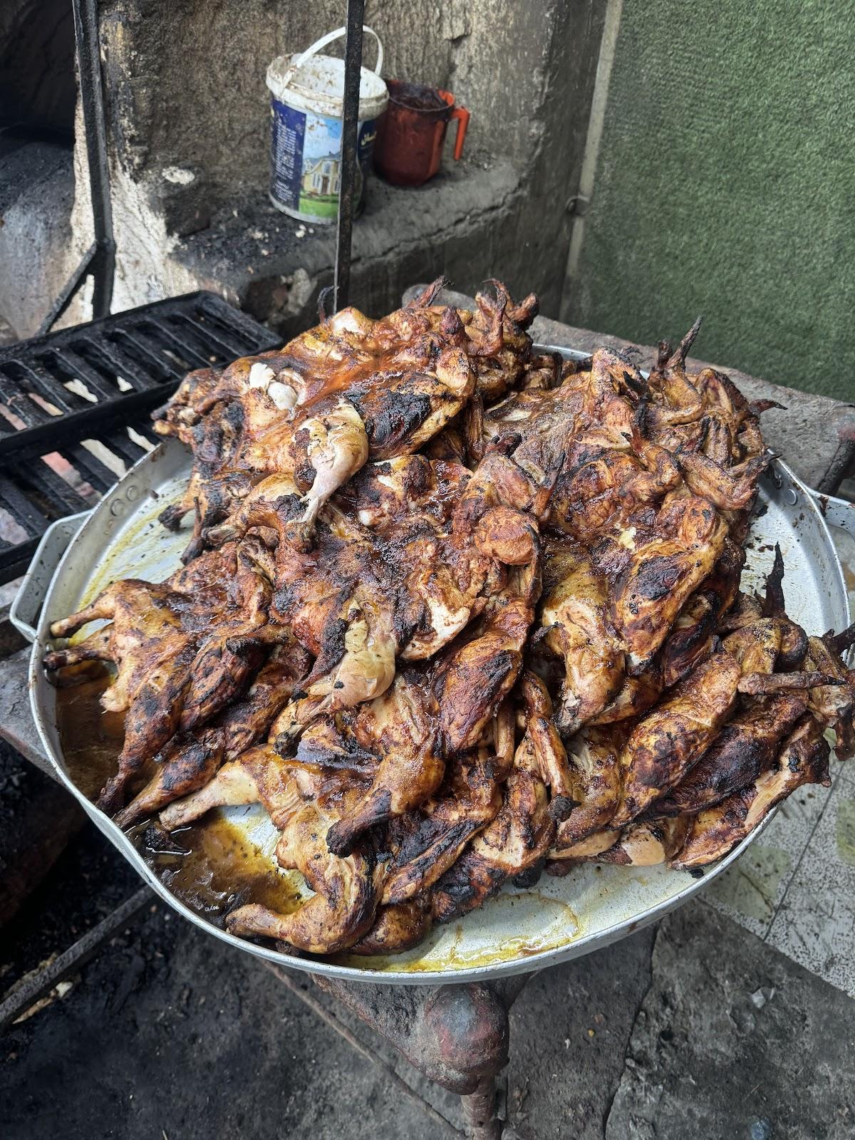 مطعم ادم