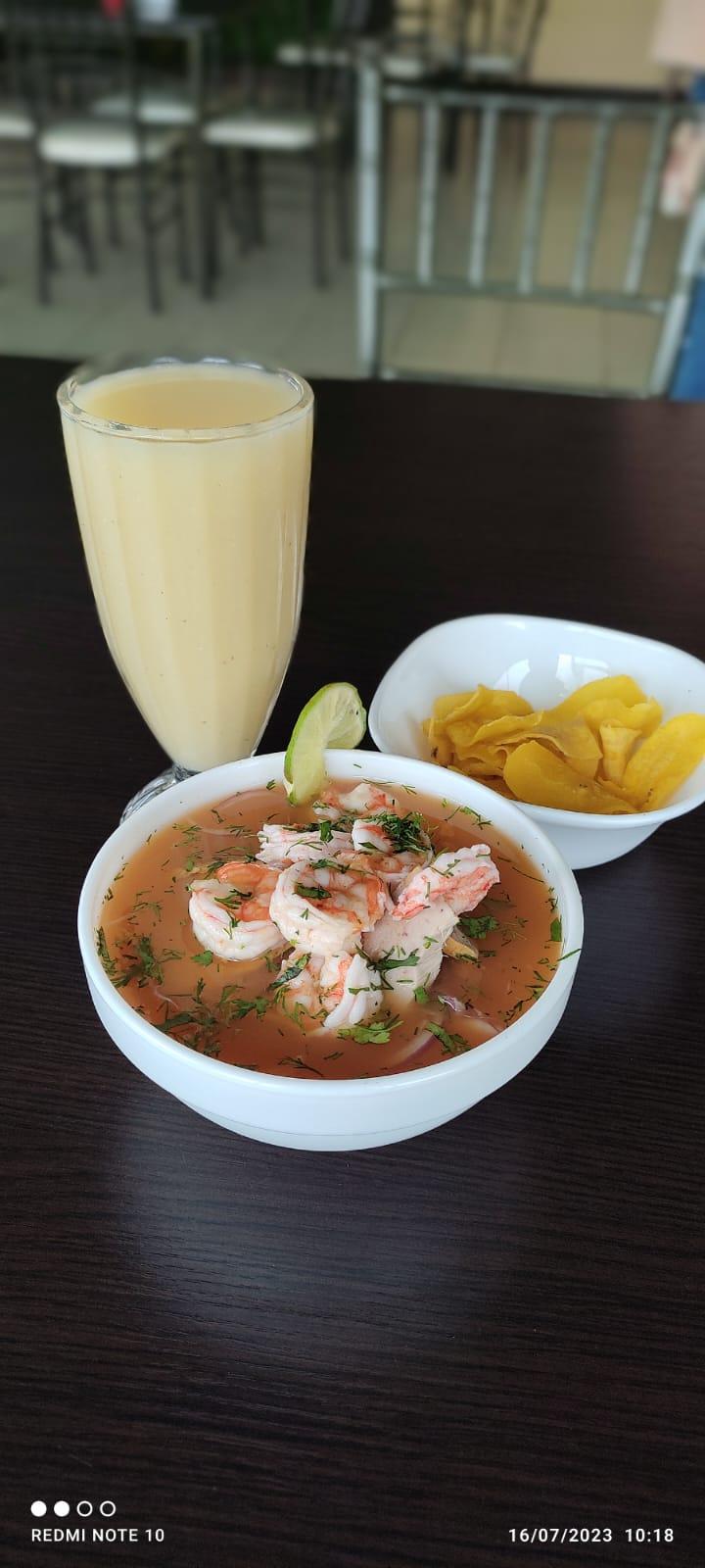 Menchita Marisquería & Grill