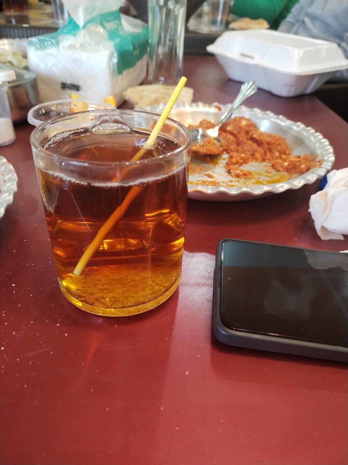 صبحانه خوری وشنا