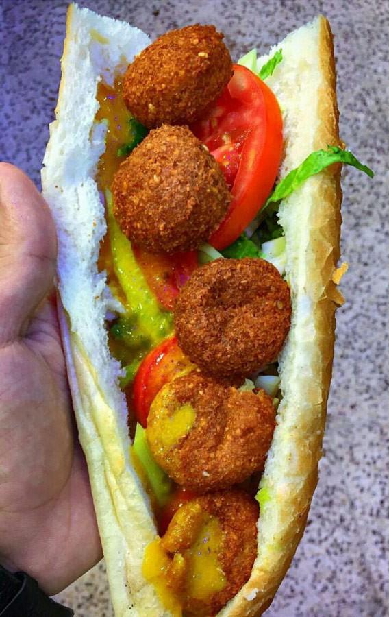 ساندویچی هفت چنار
