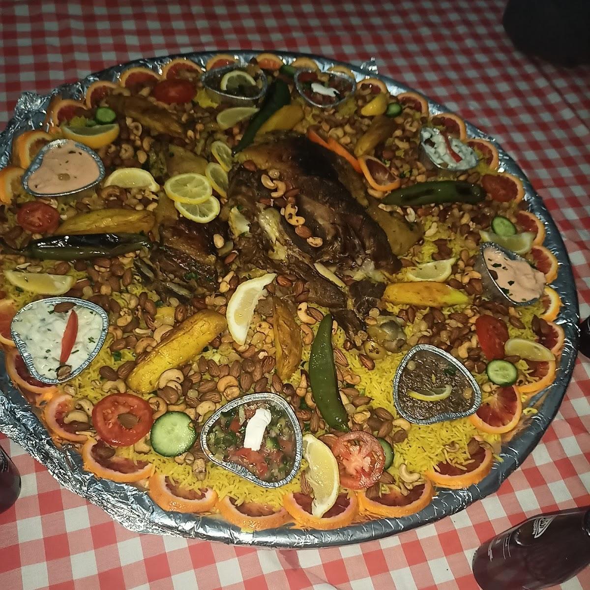 مطعم اشرف الكموني