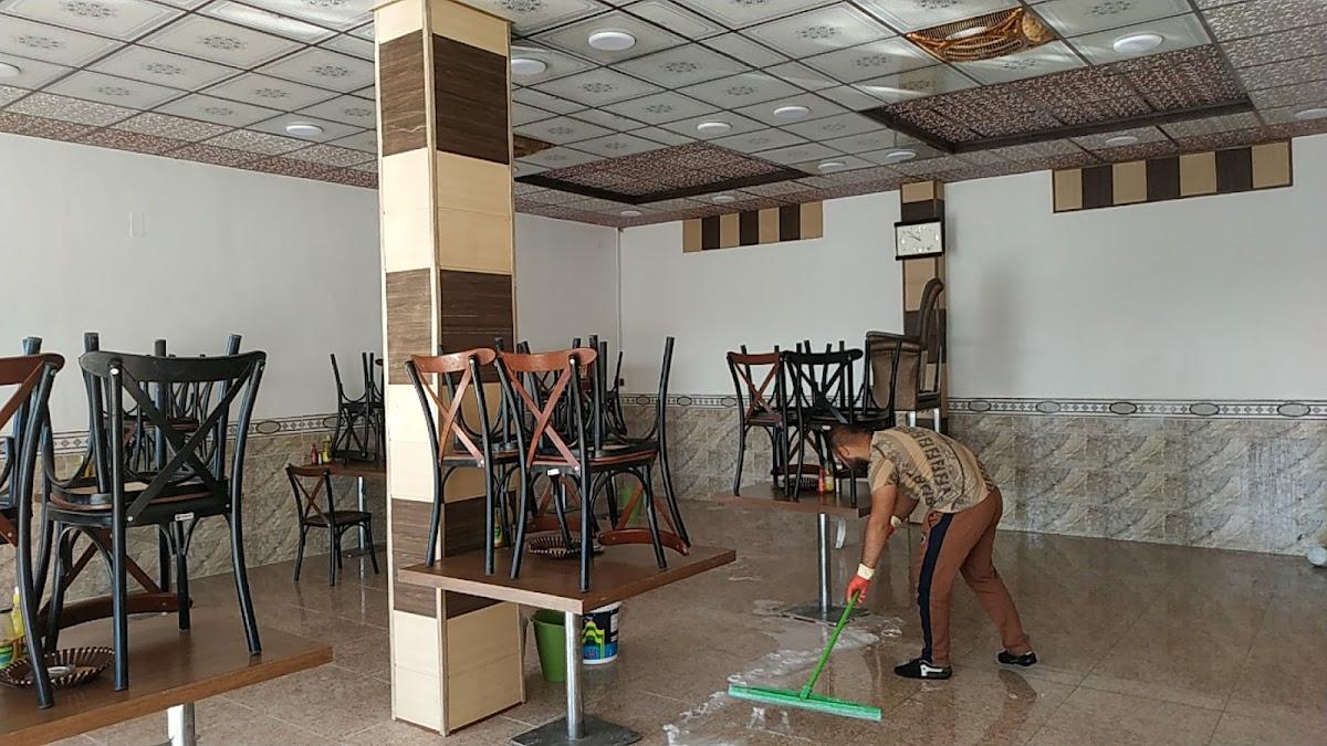مطعم واسماك كرم الغربية