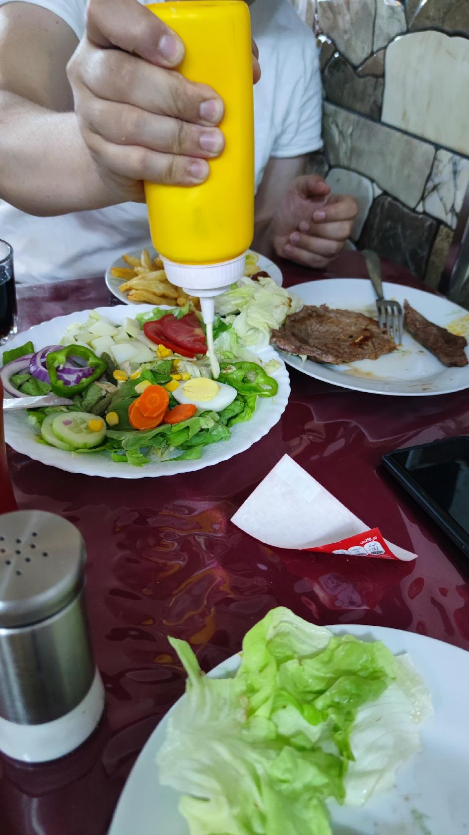 Restaurant midi et nuit