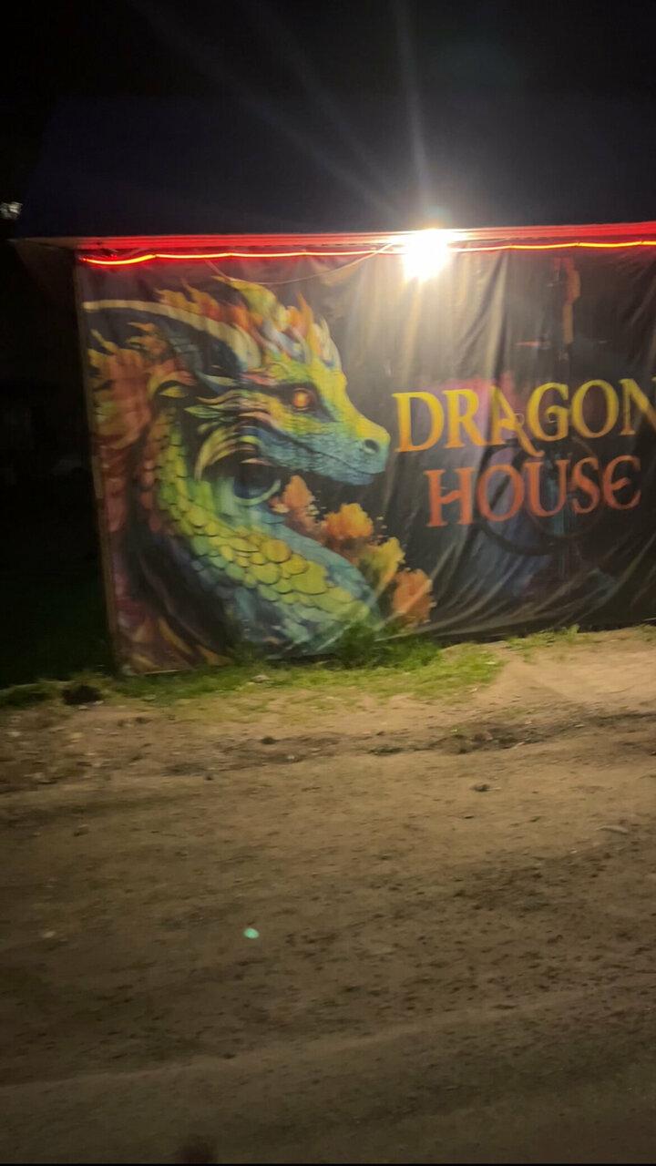 Dragon House