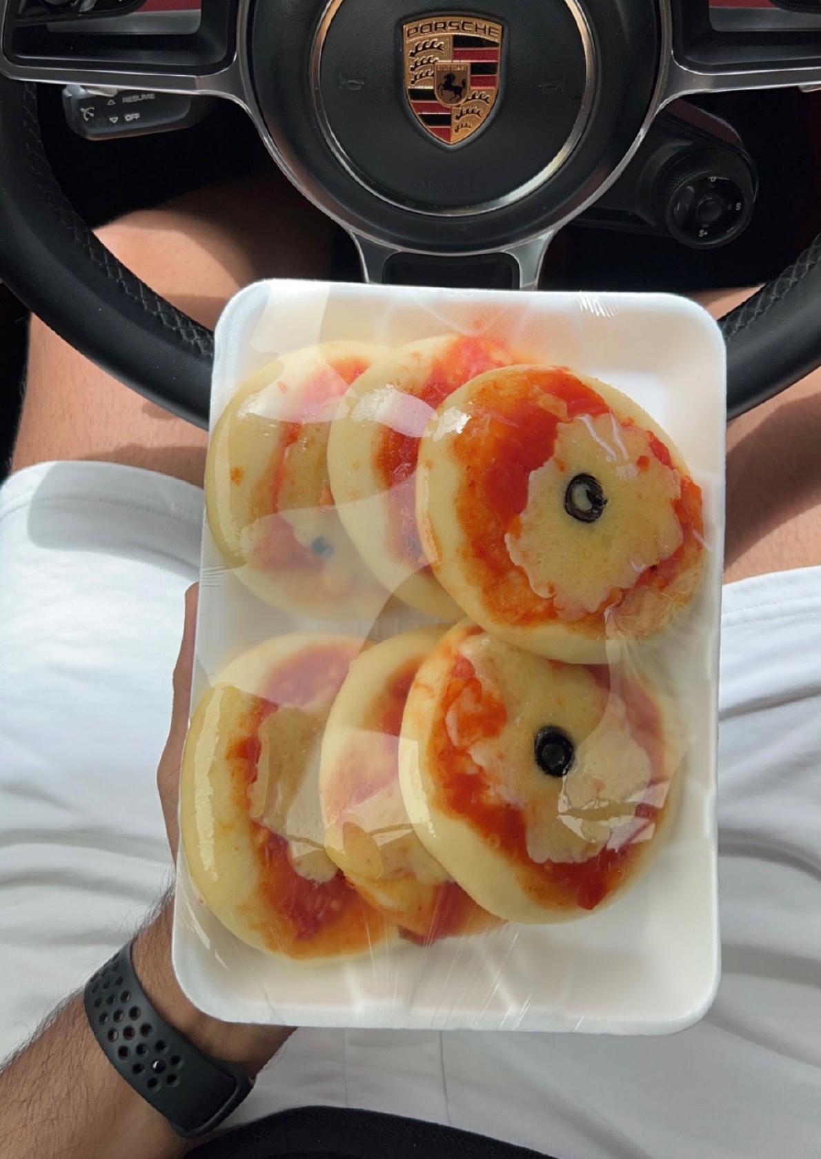 Tariq Pastries - Bu Kawara