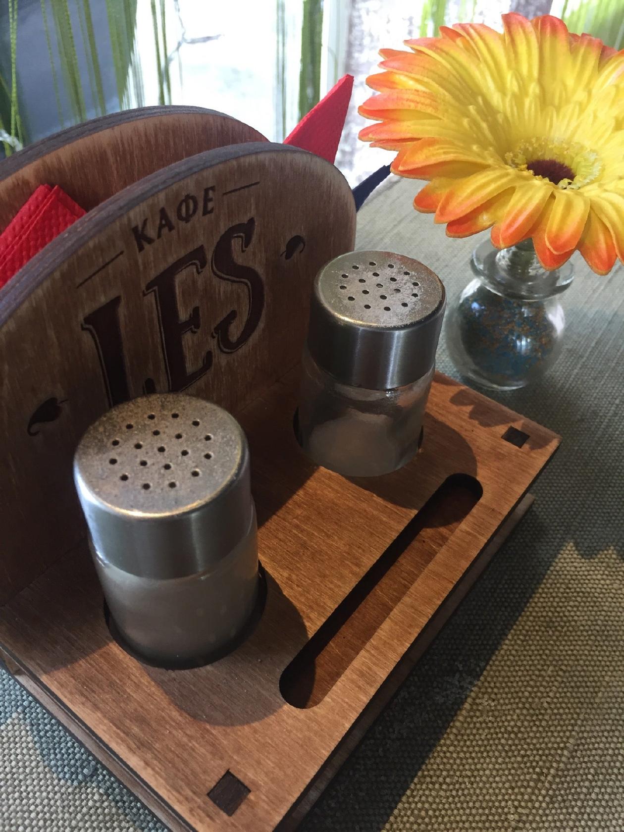 LES, кафе-бар
