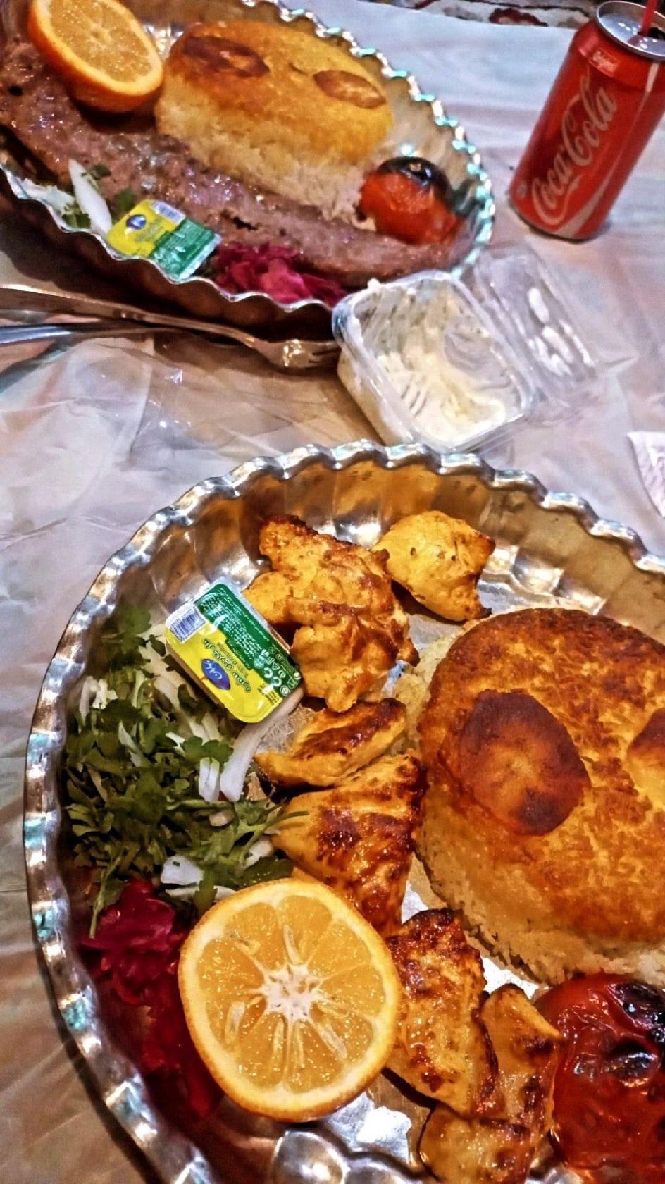 Barg Rizan Restaurant رستوران سنتی برگ ریزان