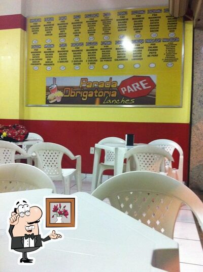 Veja imagens do interior do Parada Obrigatoria